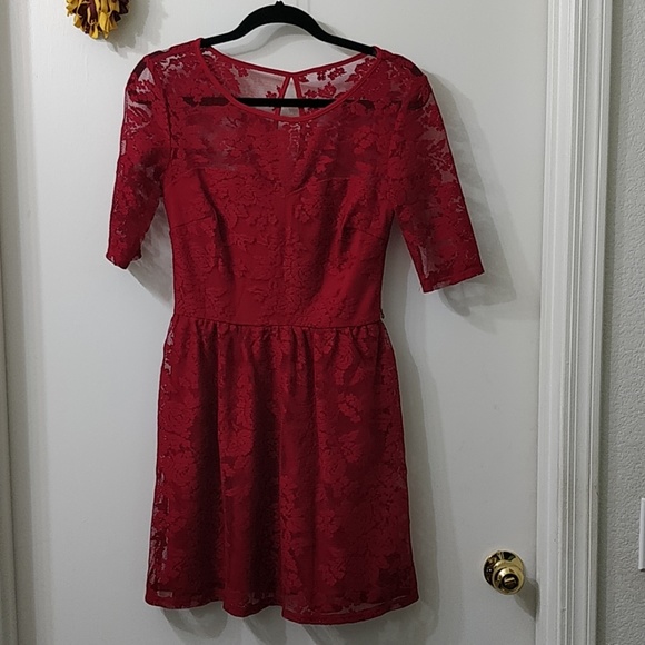 City Triangles Dresses & Skirts - Red lace dress